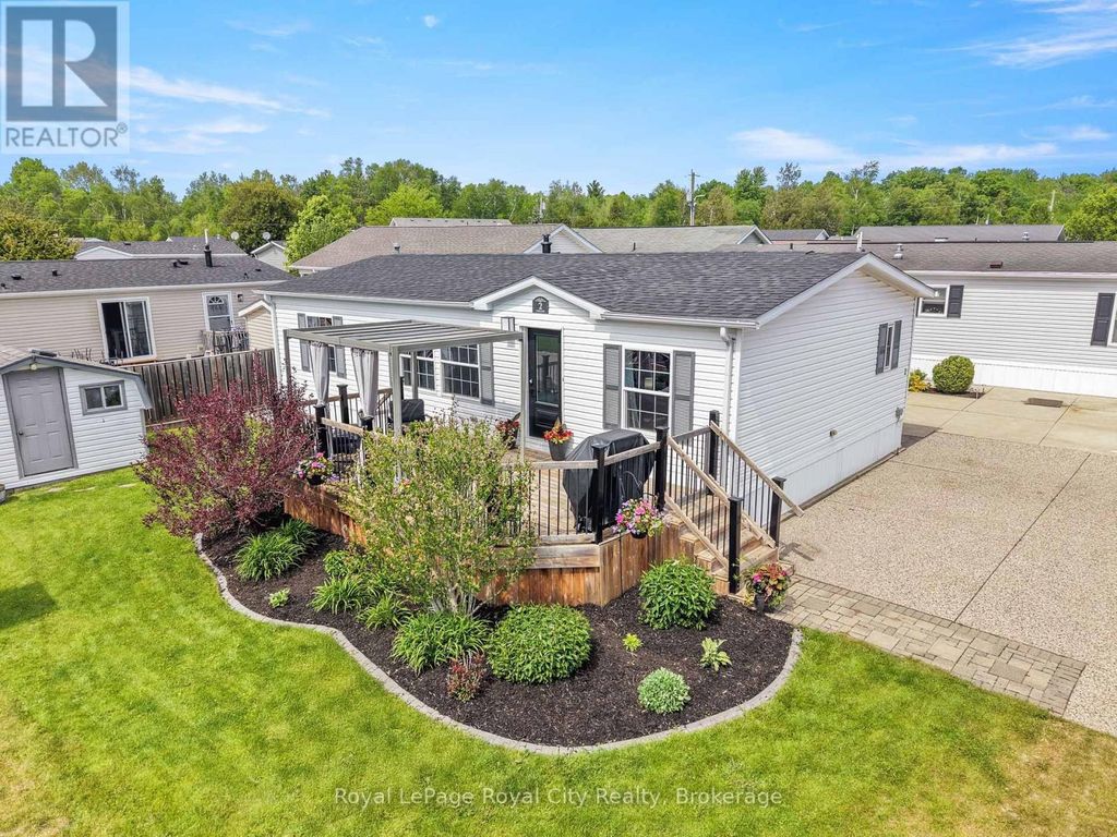 2 Pavilion Road, Puslinch