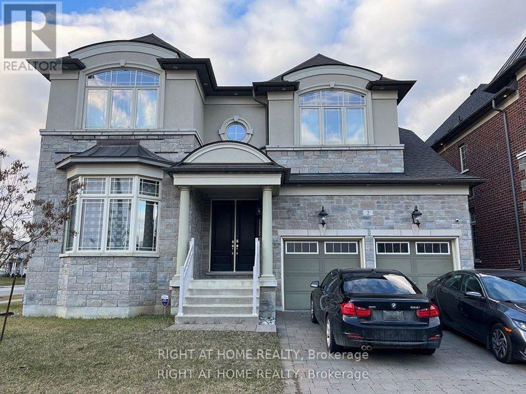A - 2 Chesney Crescent, Vaughan (kleinburg)