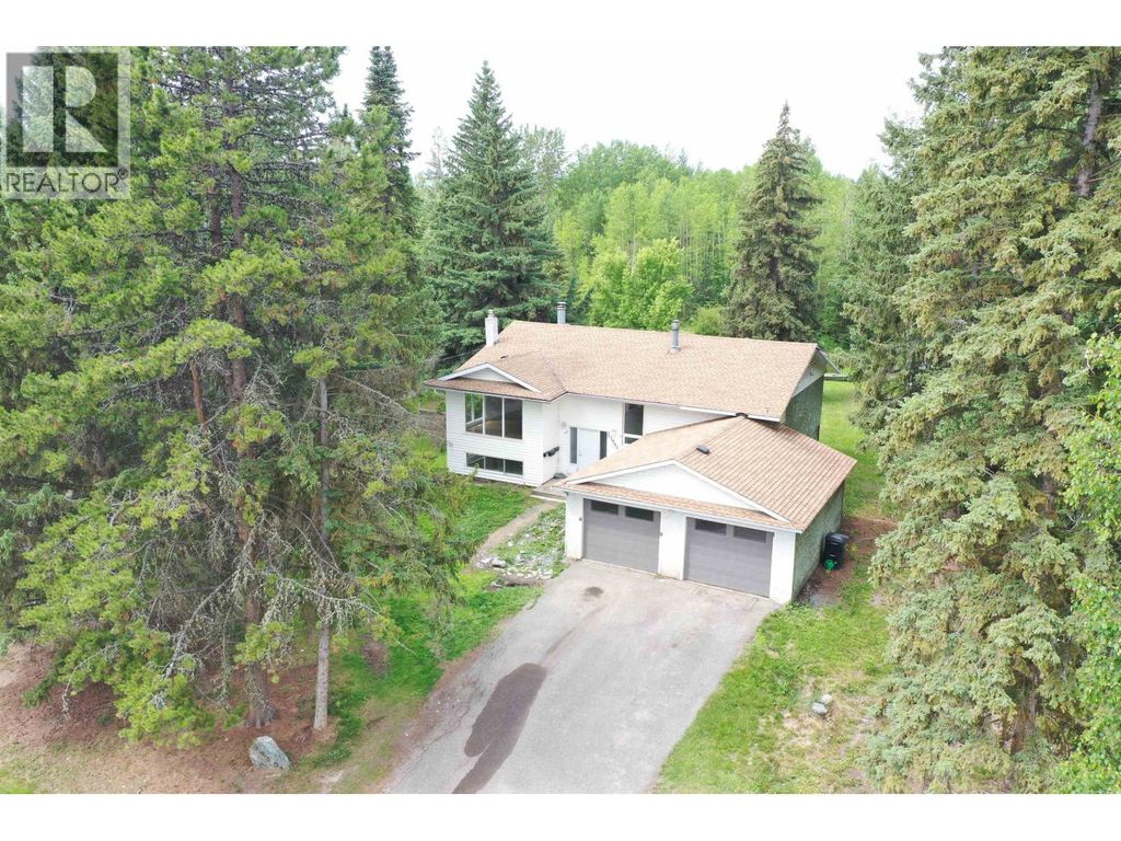 1930 Beach Crescent, Quesnel