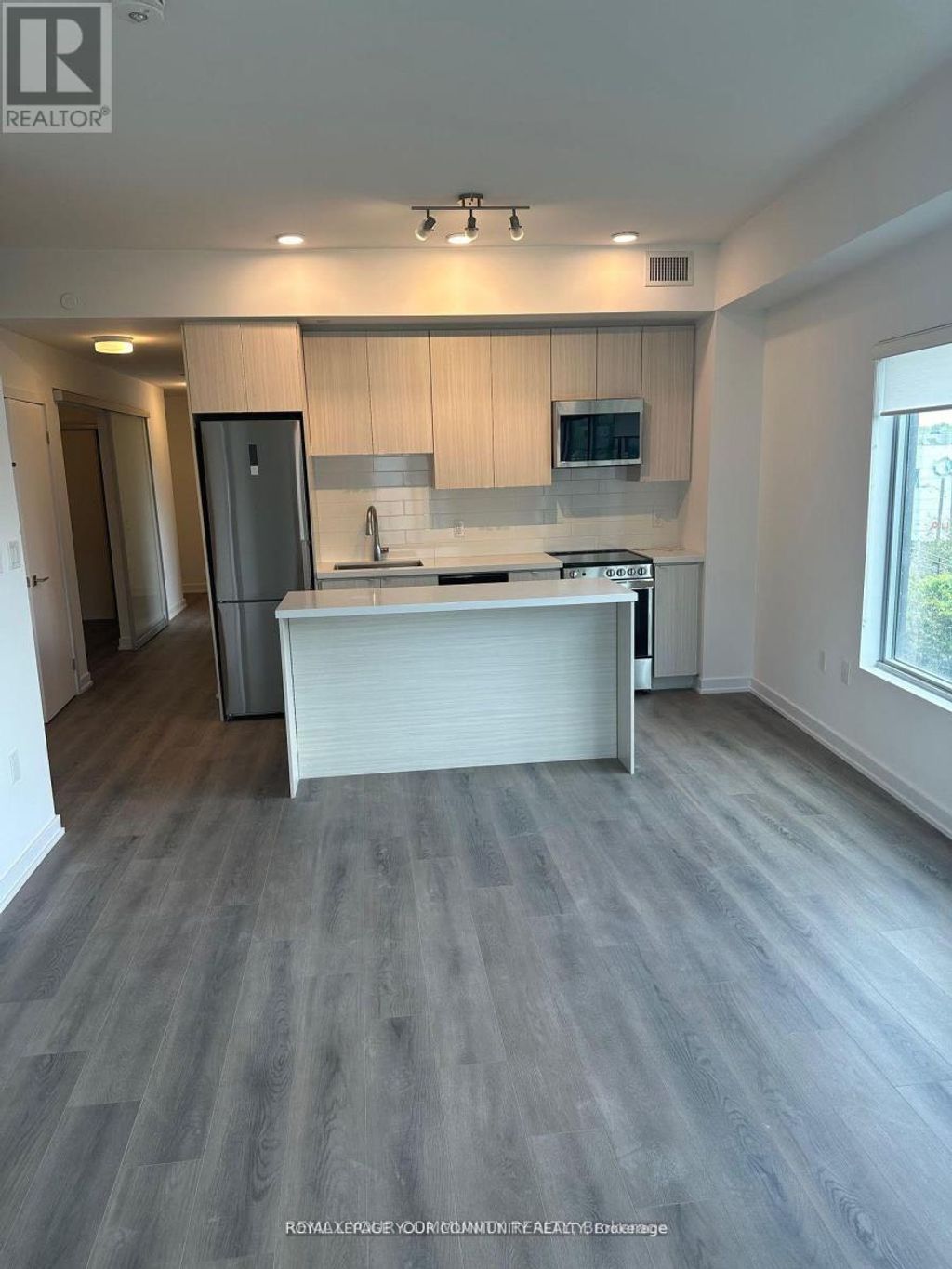 313 - 2433 Dufferin Street, Toronto (briar Hill-Belgravia)