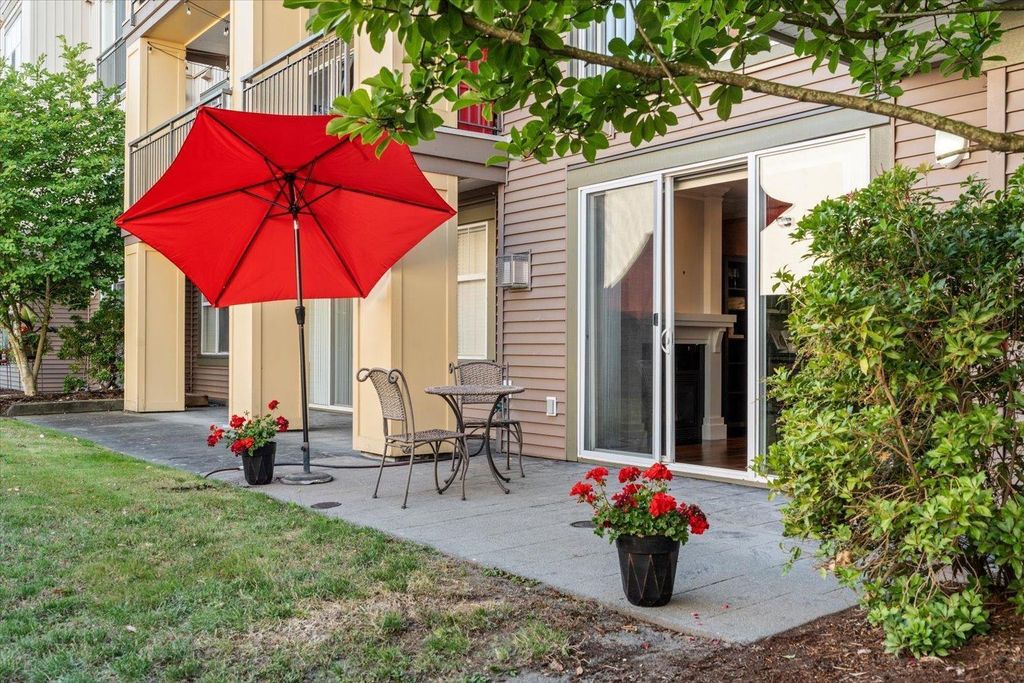 109b 45595 Tamihi Way|garrison Crossing, Chilliwack
