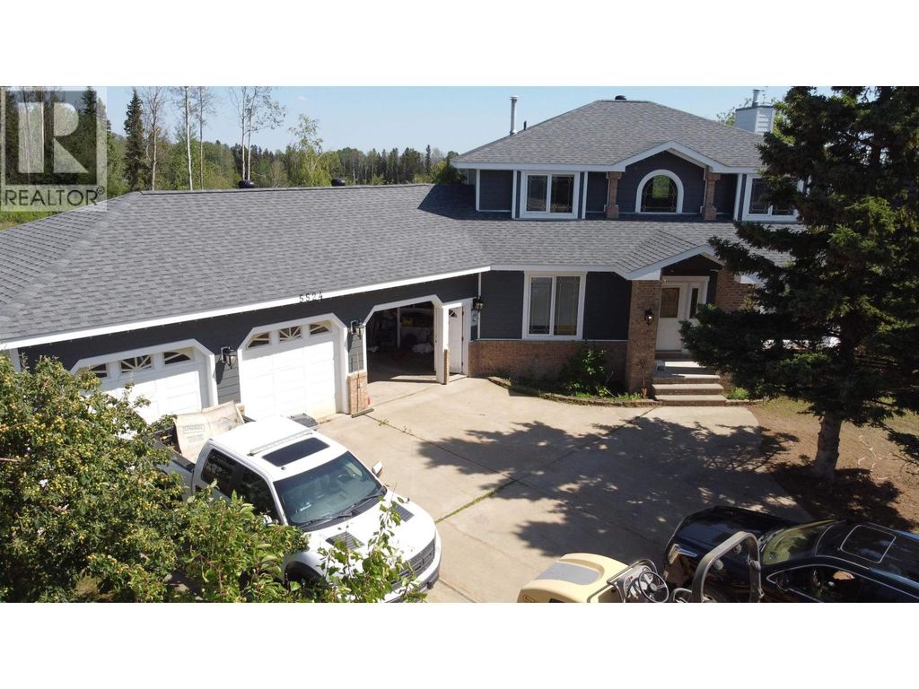 5524 Minnaker Crescent, Fort Nelson