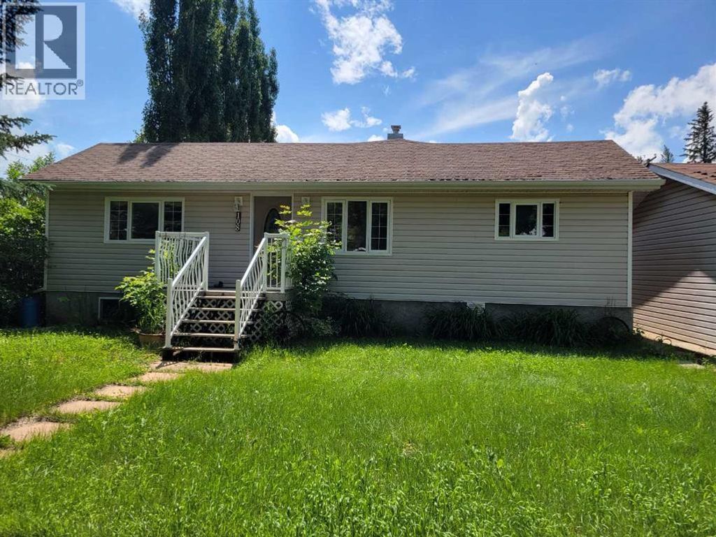 108 2 Avenue W, Alliance