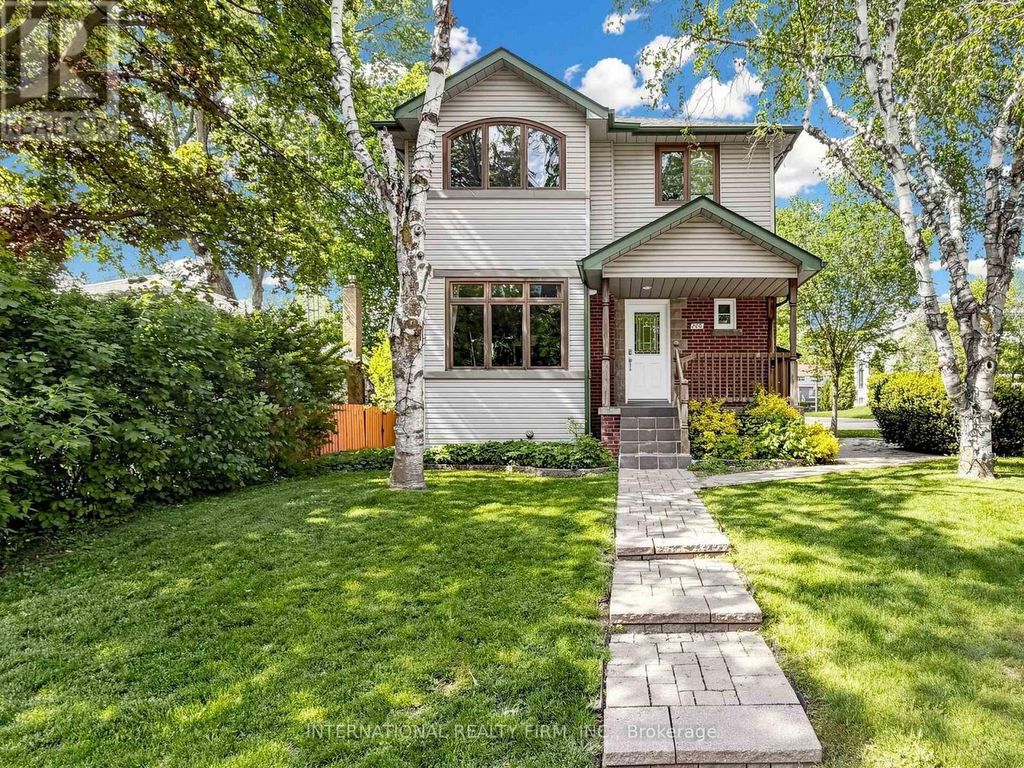 200 Burndale Avenue, Toronto (lansing-Westgate)