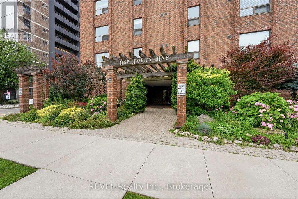 201 - 141 Church Street, St. Catharines (downtown)