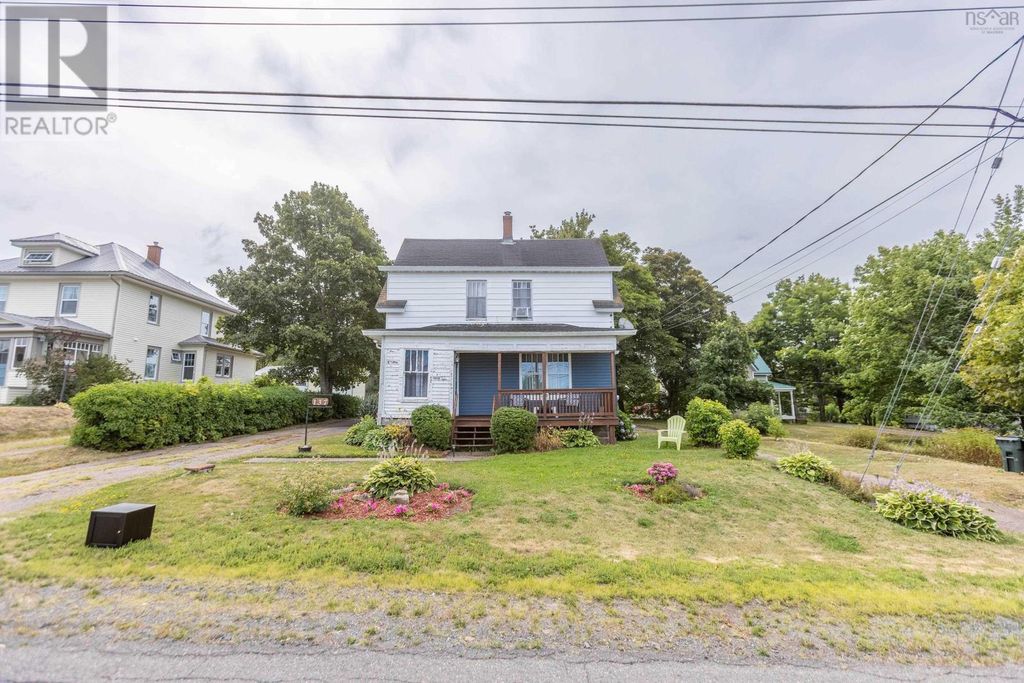 137 Main Street, Springhill