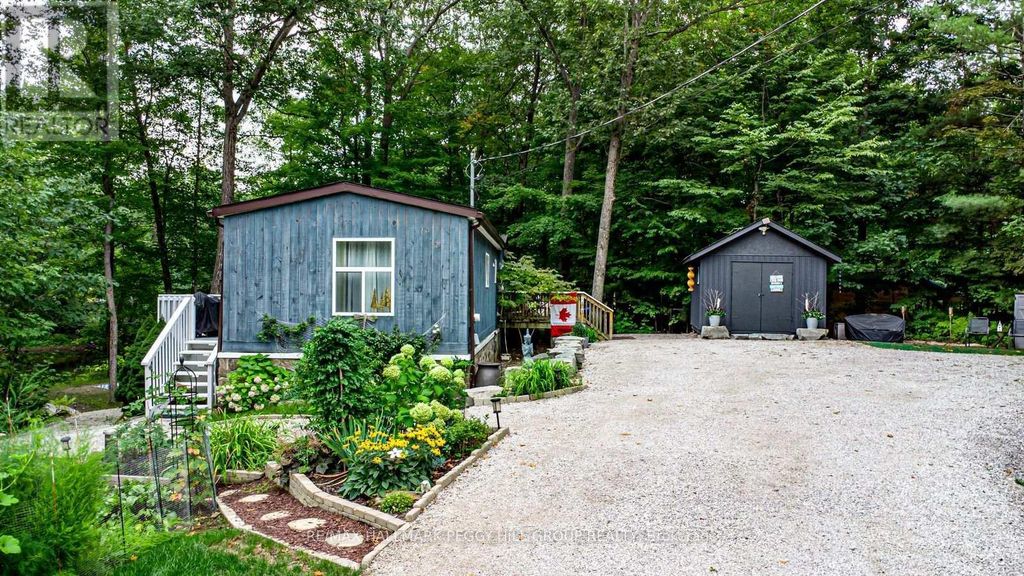 7498 Island Crescent, Ramara