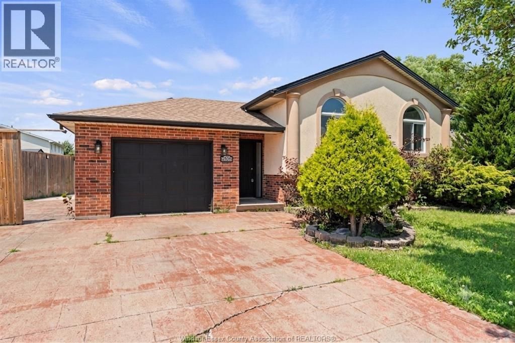 1320 Hansen Crescent, Windsor