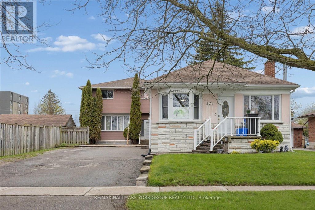 226 Cromwell Avenue, Oshawa (vanier)