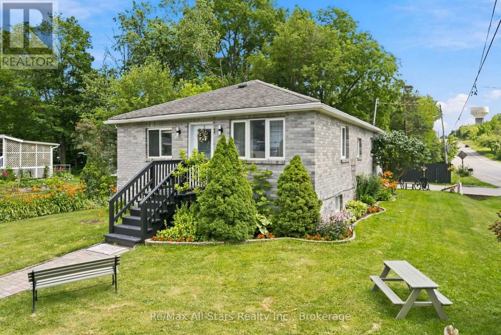 1 Maple Grove Street, Whitchurch-Stouffville