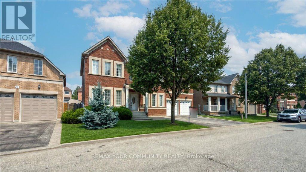 8 Westacott Avenue, Ajax (northwest Ajax)