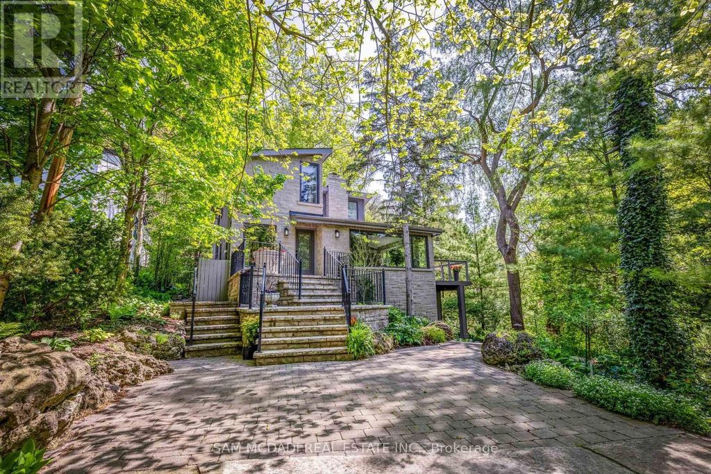 1273 Queen Victoria Avenue, Mississauga (lorne Park)