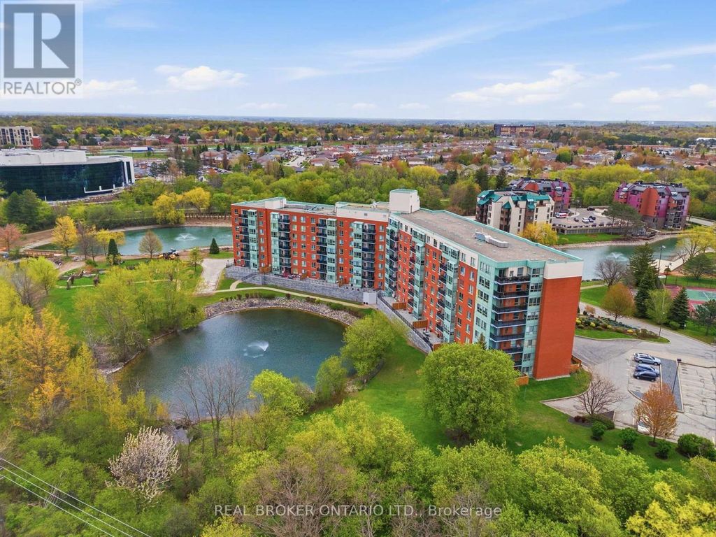 215 - 30 Blue Springs Drive, Waterloo