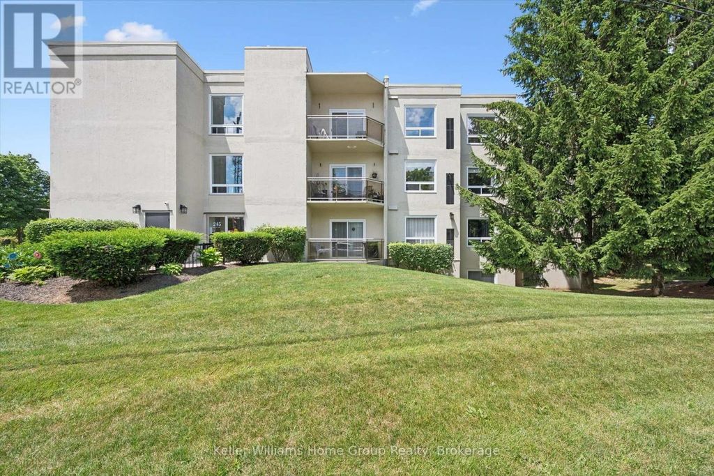 305 - 245 Queen Street W, Centre Wellington (fergus)