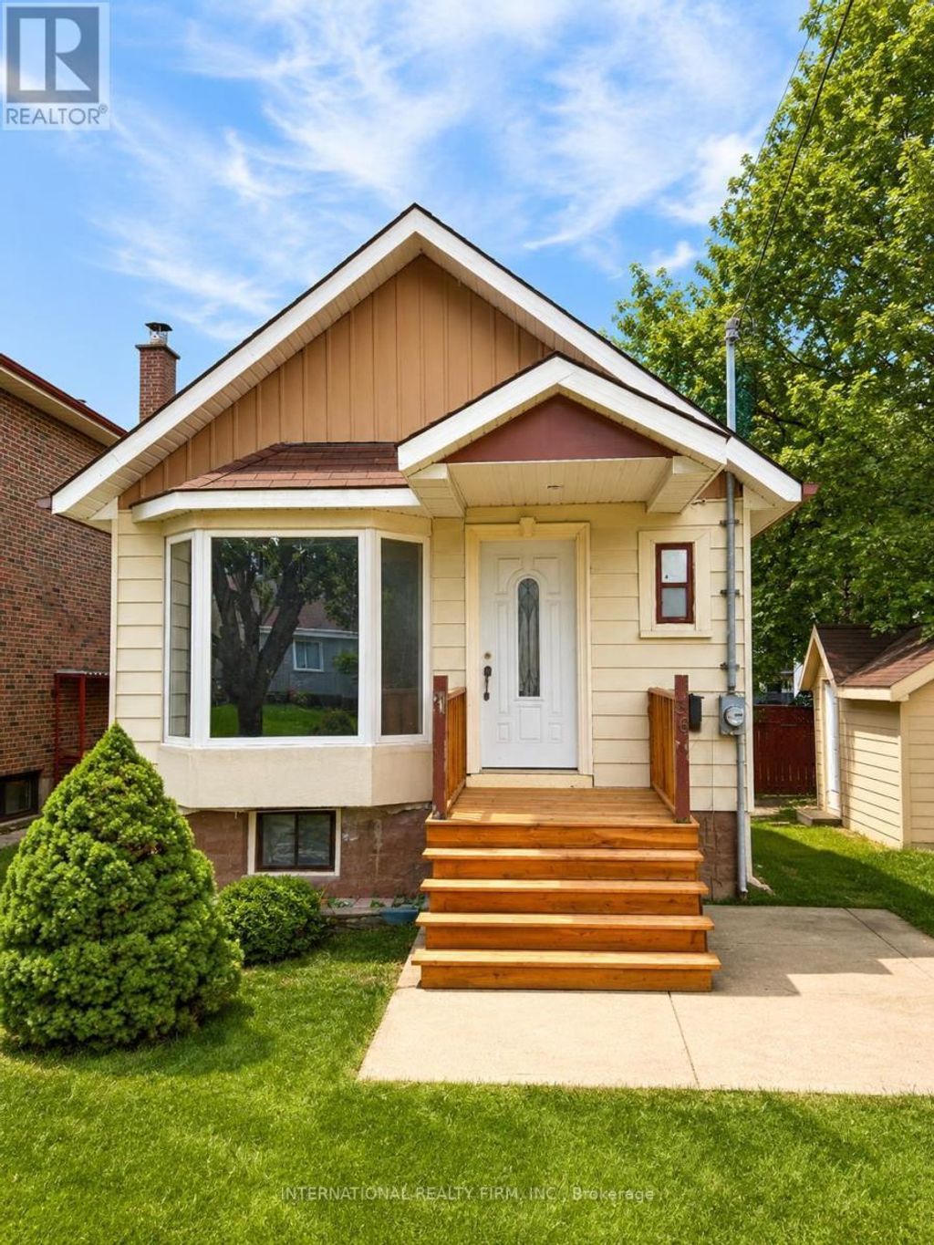 36 Ridge Road, Toronto (downsview-Roding-Cfb)