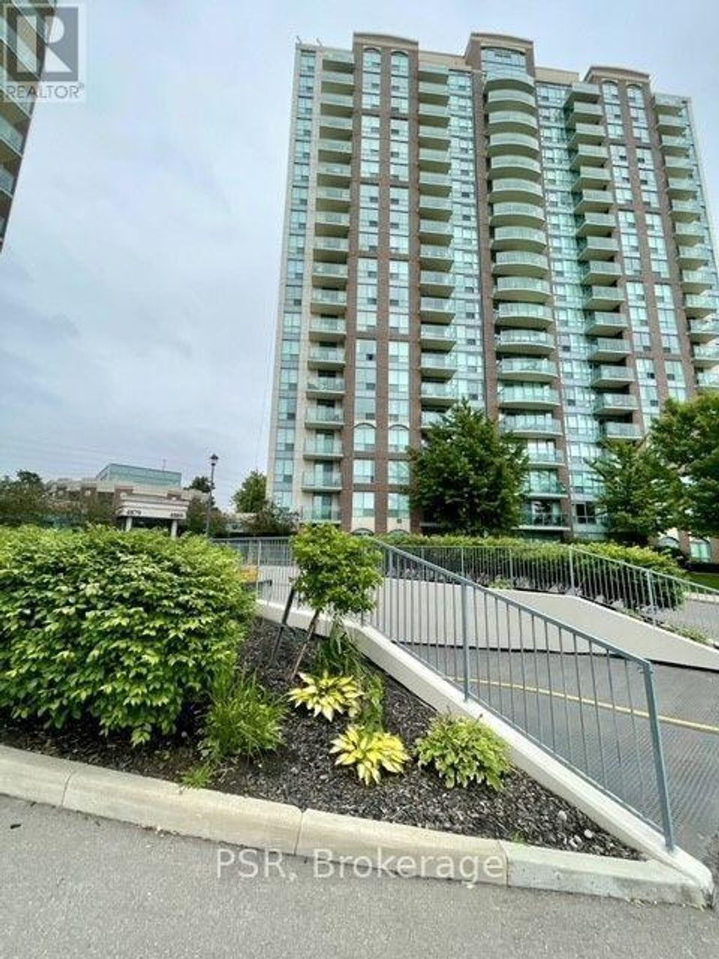 Ph10 - 4889 Kimbermount Avenue, Mississauga (central Erin Mills)