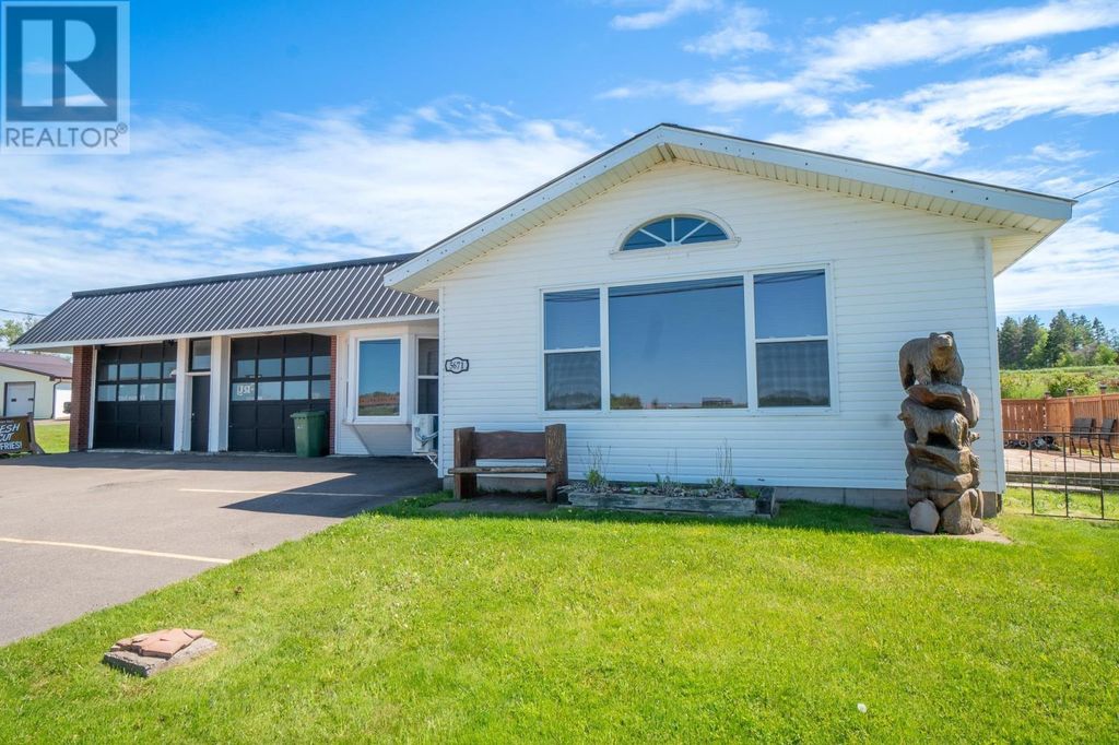 5671 Rte 2, St. Peters Bay