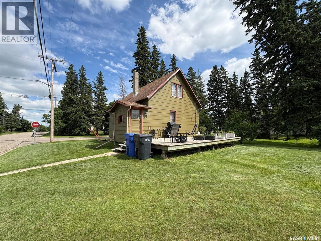 409 Second Street N, Langenburg