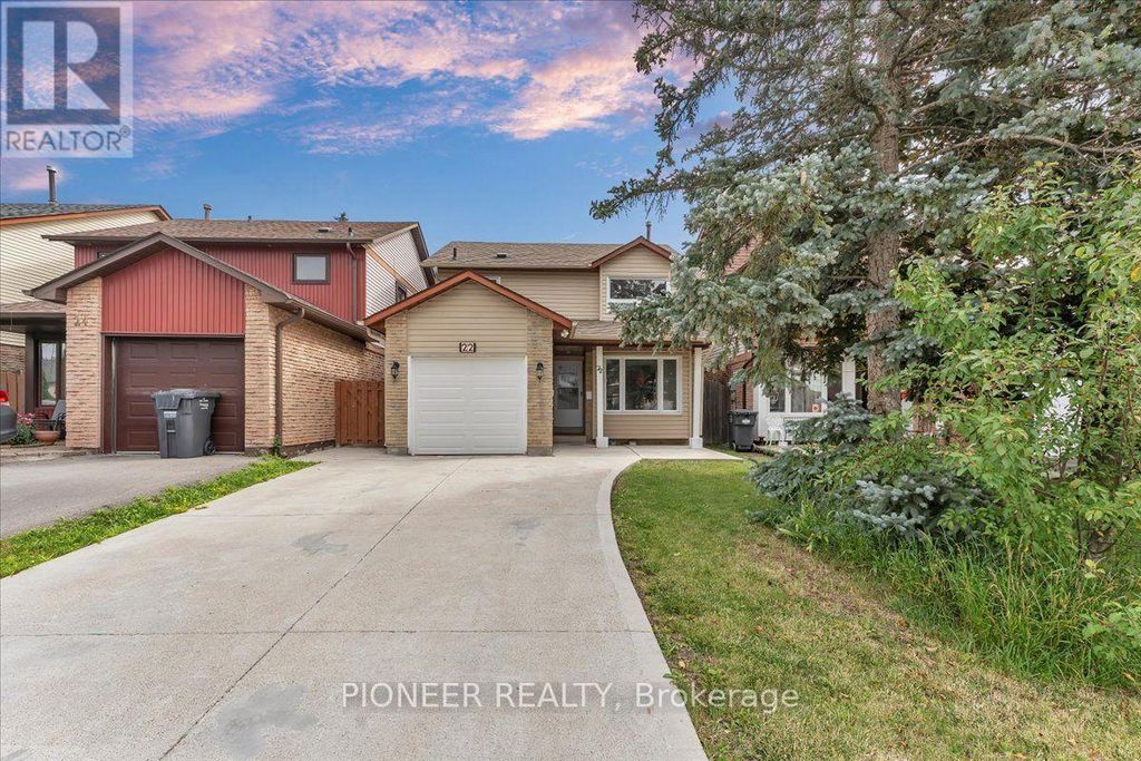 22 Wolverton Crescent, Brampton (central Park)