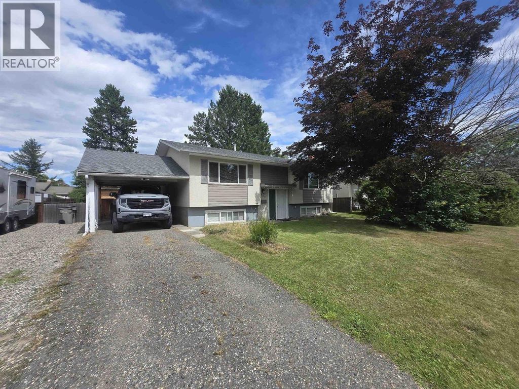 437 Robertson Avenue, Quesnel