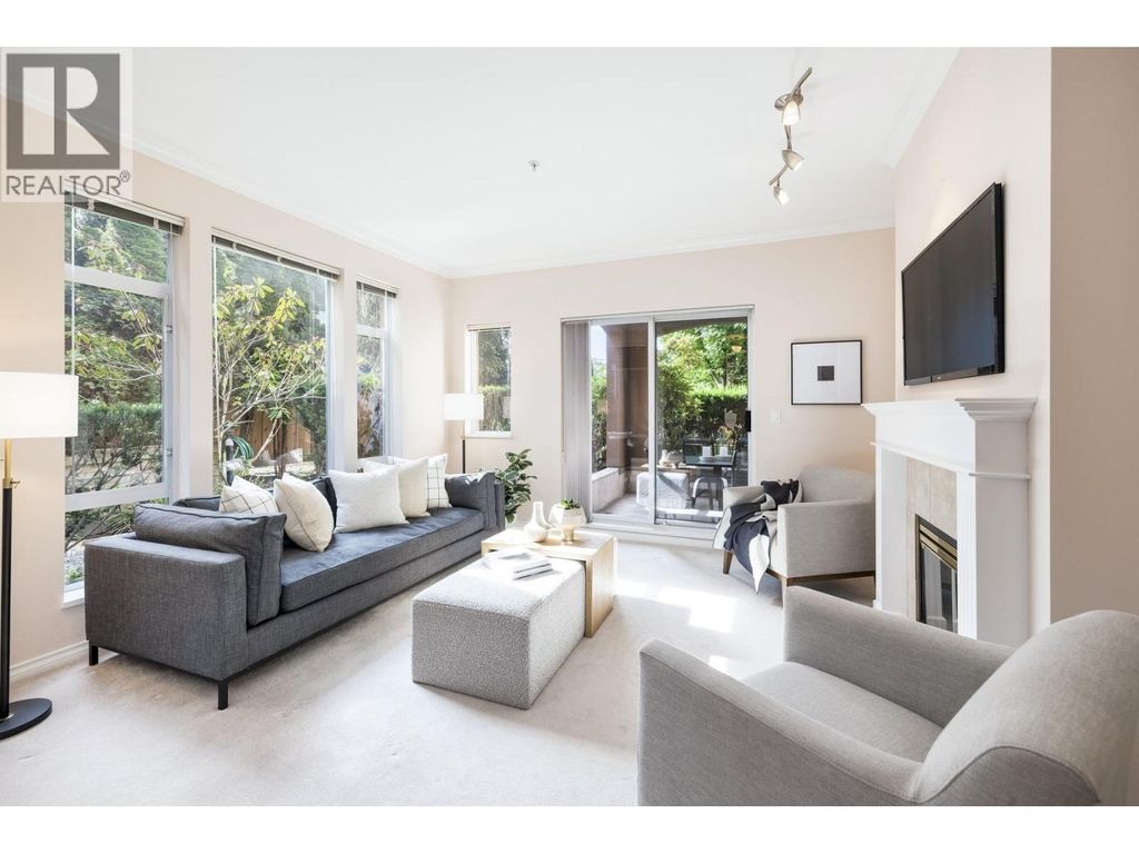 206 678 W Queens Road, North Vancouver