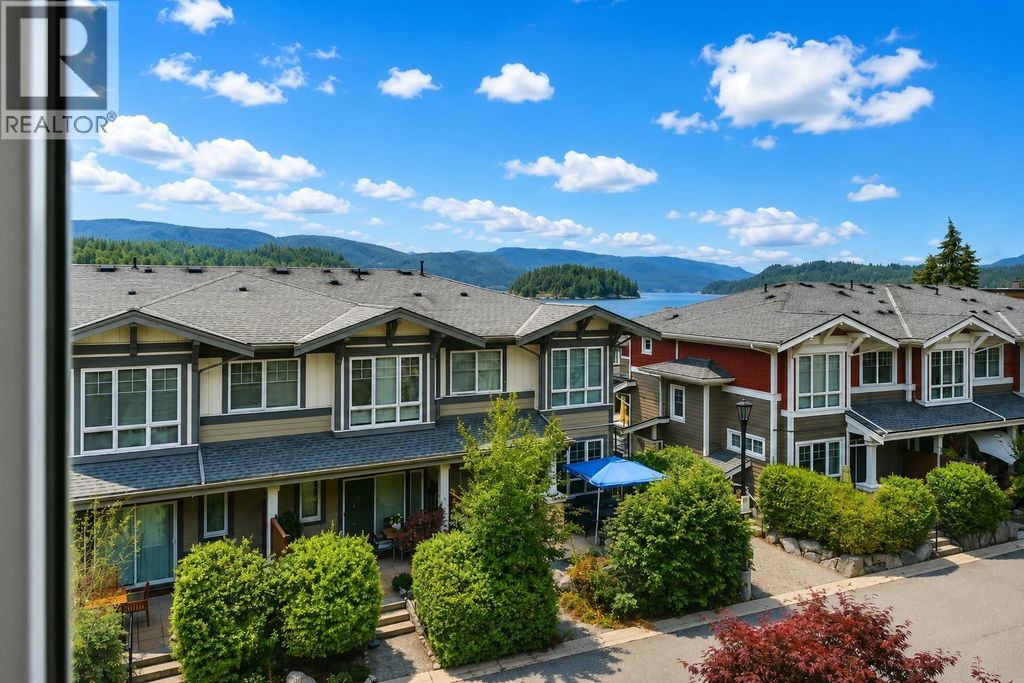 5964 Oldmill Lane, Sechelt