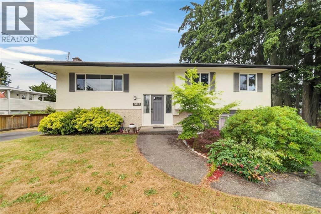 3023 Freethy Pl, Colwood