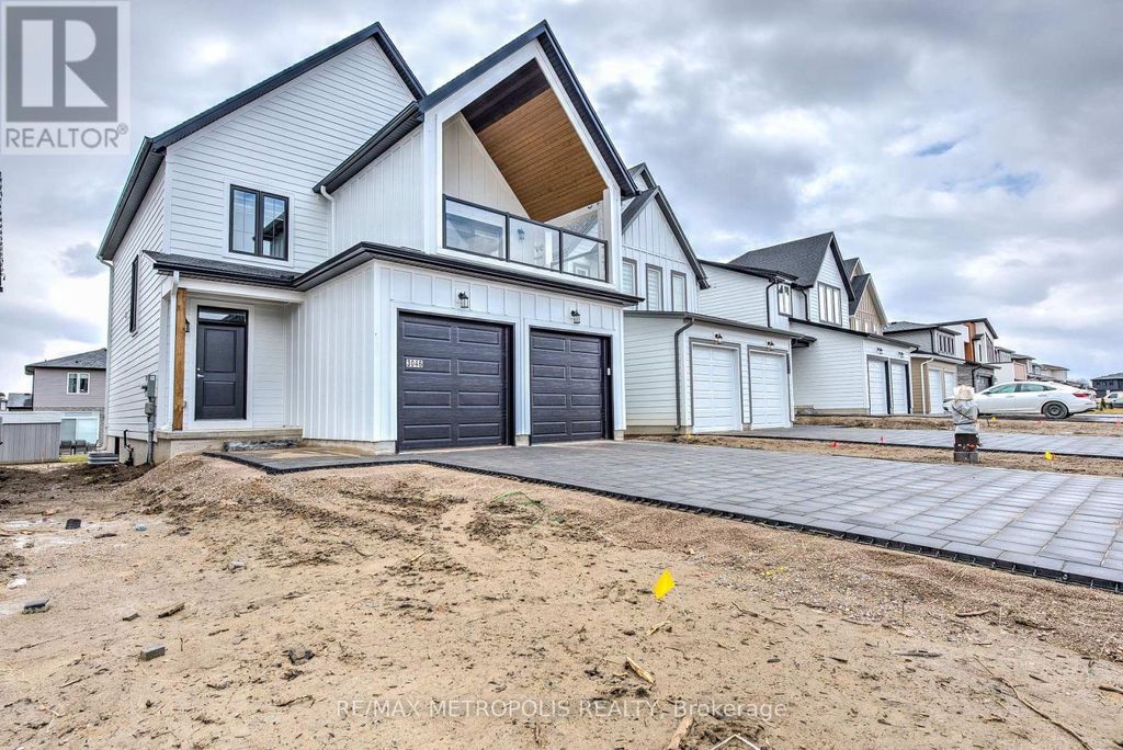 3046 Heardcreek Trail, London North (north S)