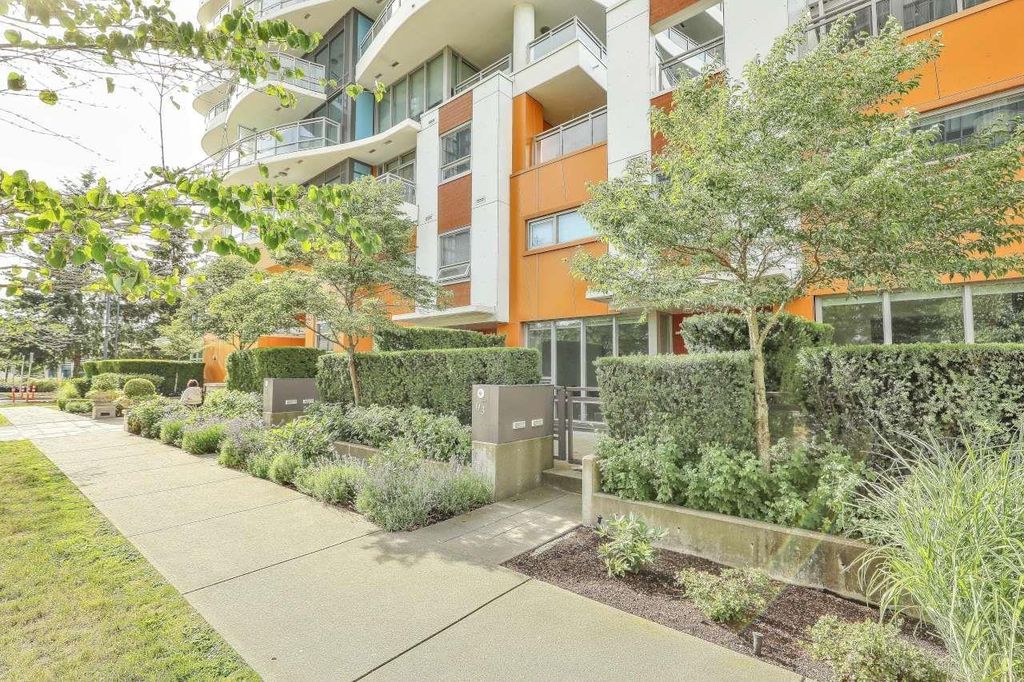 Th3 13303 Central Avenue, Surrey