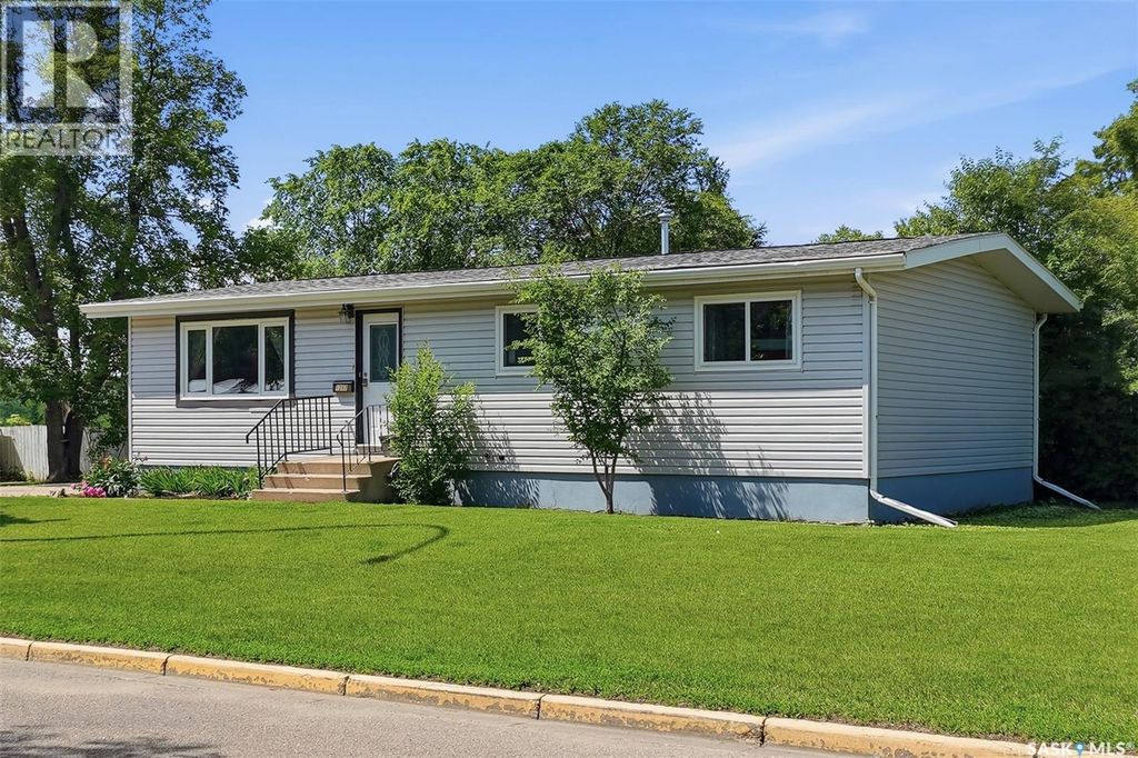 1397 7th Street E, Prince Albert