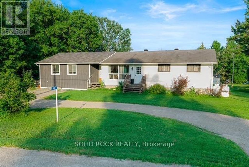 317 County Road 16 Road, Elizabethtown-Kitley