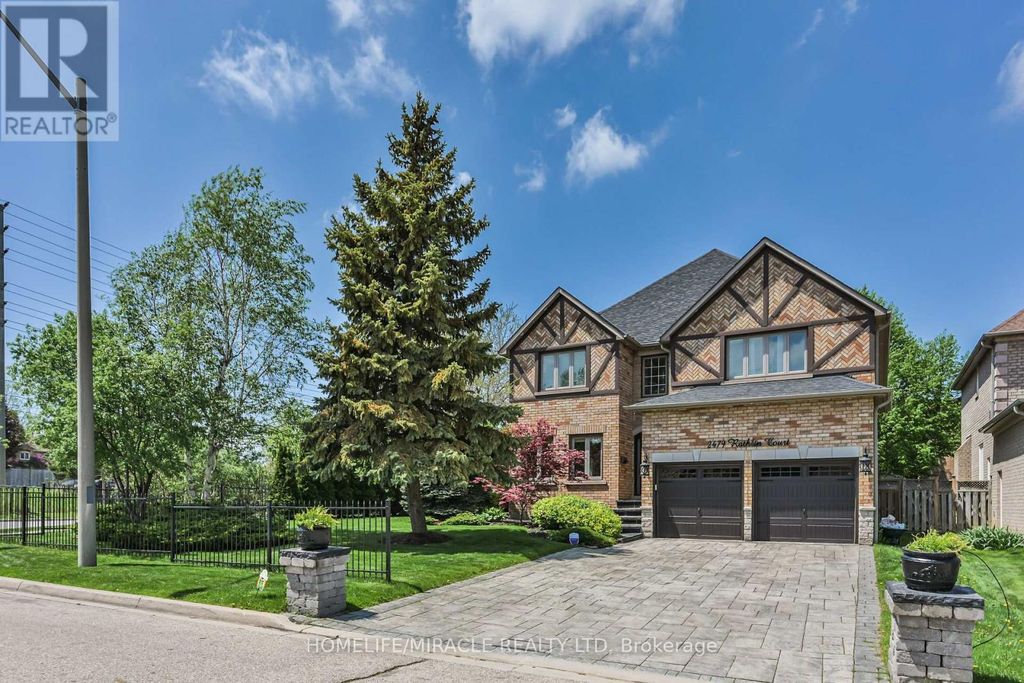 2479 Rathlin Court, Mississauga (sheridan)