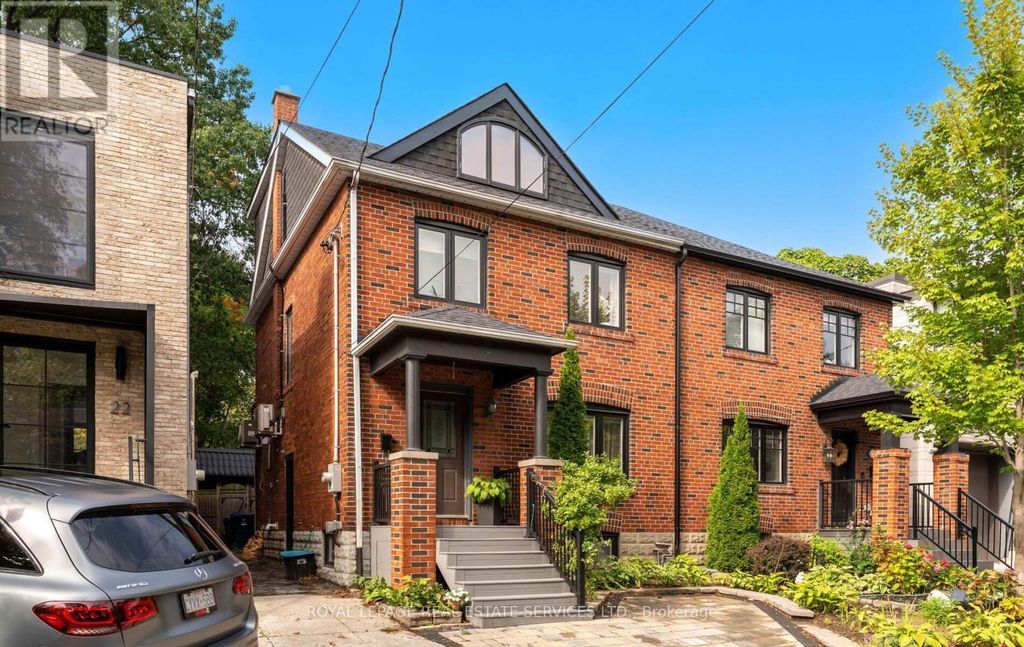 24 Mann Avenue, Toronto (mount Pleasant East)