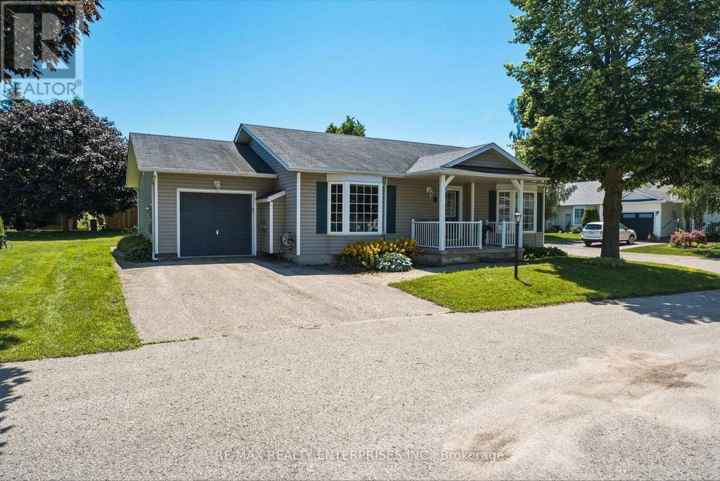 1 Huron Court, Clarington (newcastle)