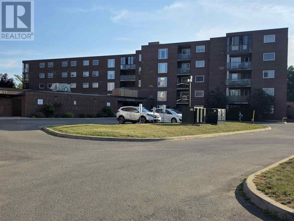 303 Macdonald Ave # 208, Sault Ste. Marie