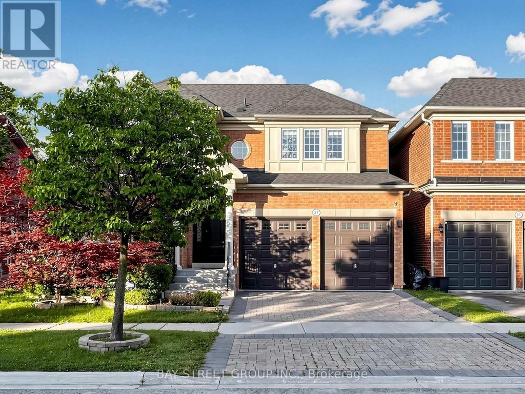 27 Wagon Wheel Crescent, Richmond Hill (jefferson)