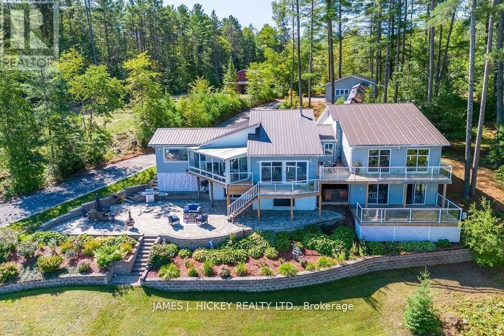 294 Lau-ren Road, Laurentian Hills