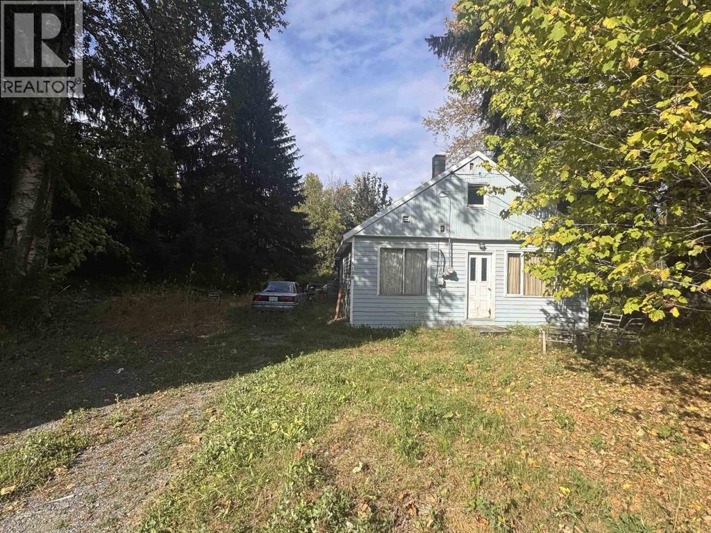 5128 Medeek Avenue, Terrace