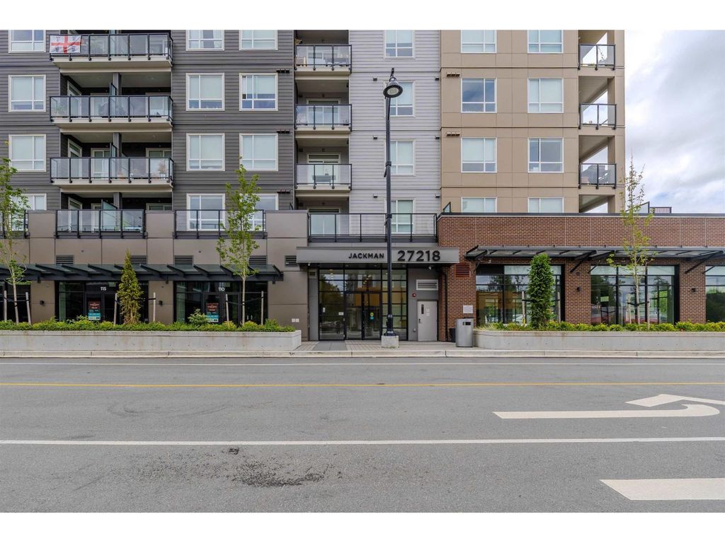413 27218 Aldergrove Town Centre Drive, Langley