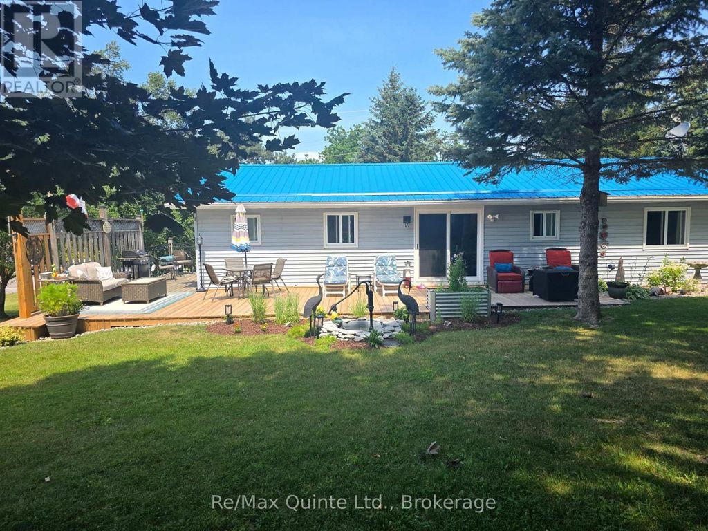 19 County Rd 18 Road, Prince Edward County (athol Ward)