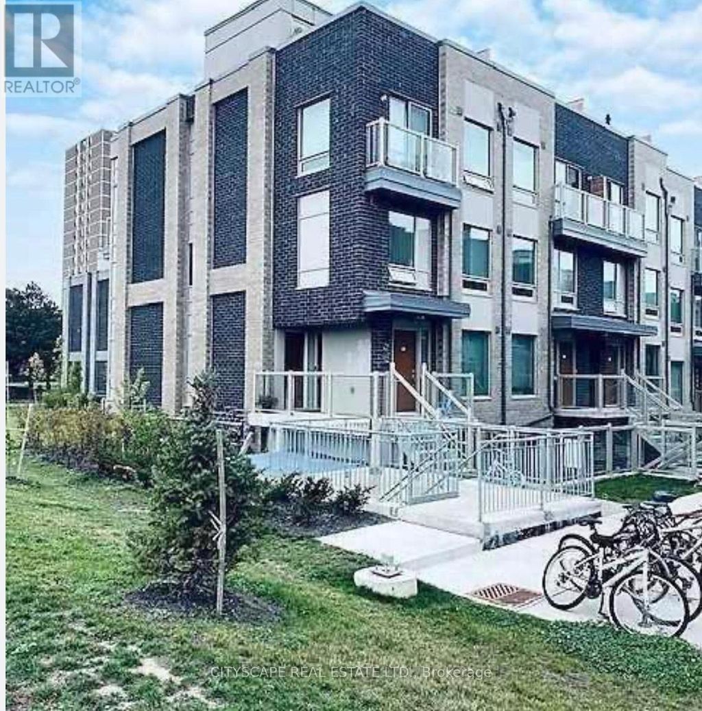 213 - 7 Applewood Lane, Toronto (etobicoke West Mall)