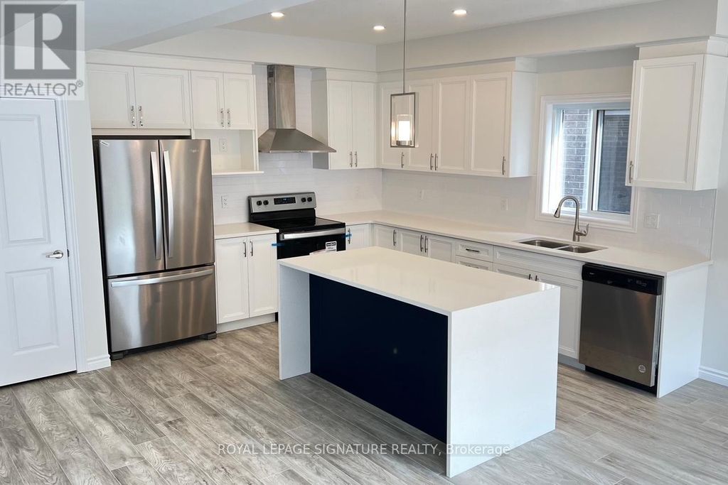3128 Turner Crescent, London South (south U)