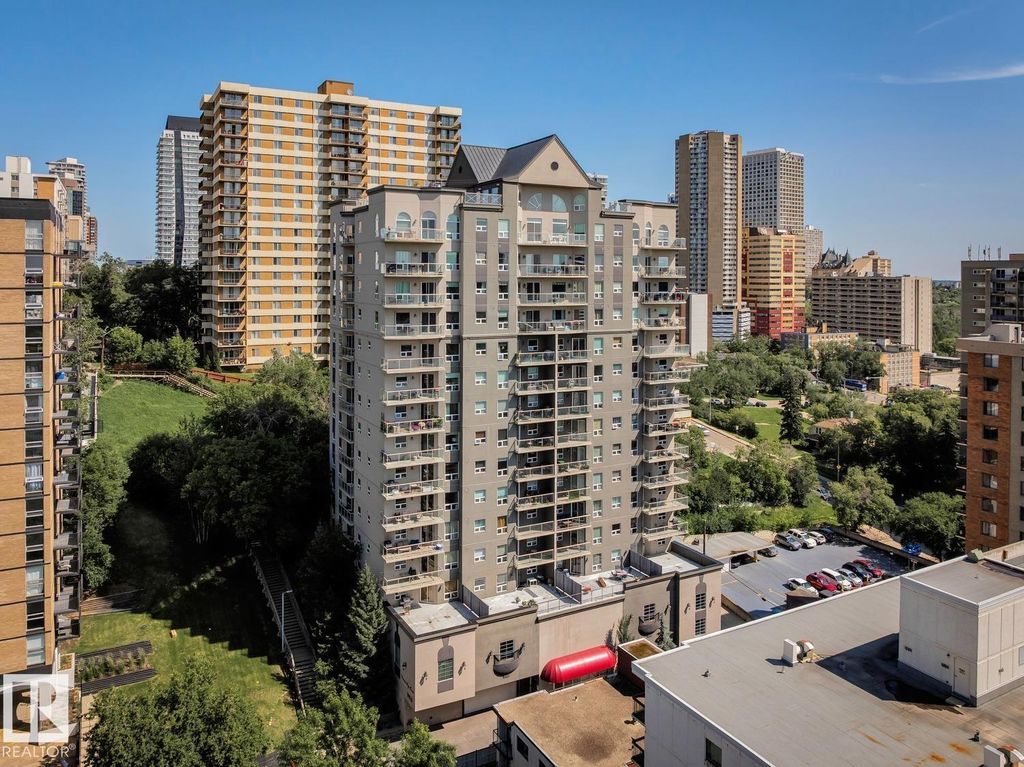 #906 9819 104 St Nw, Edmonton