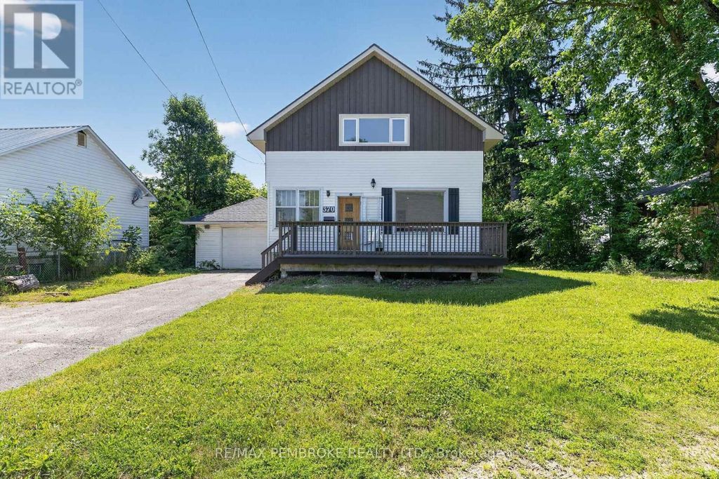 370 Carmody Street, Pembroke