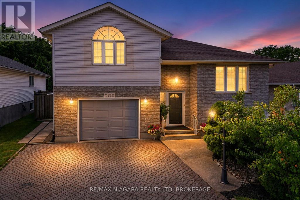 7710 Vincent Street W, Niagara Falls (ascot)