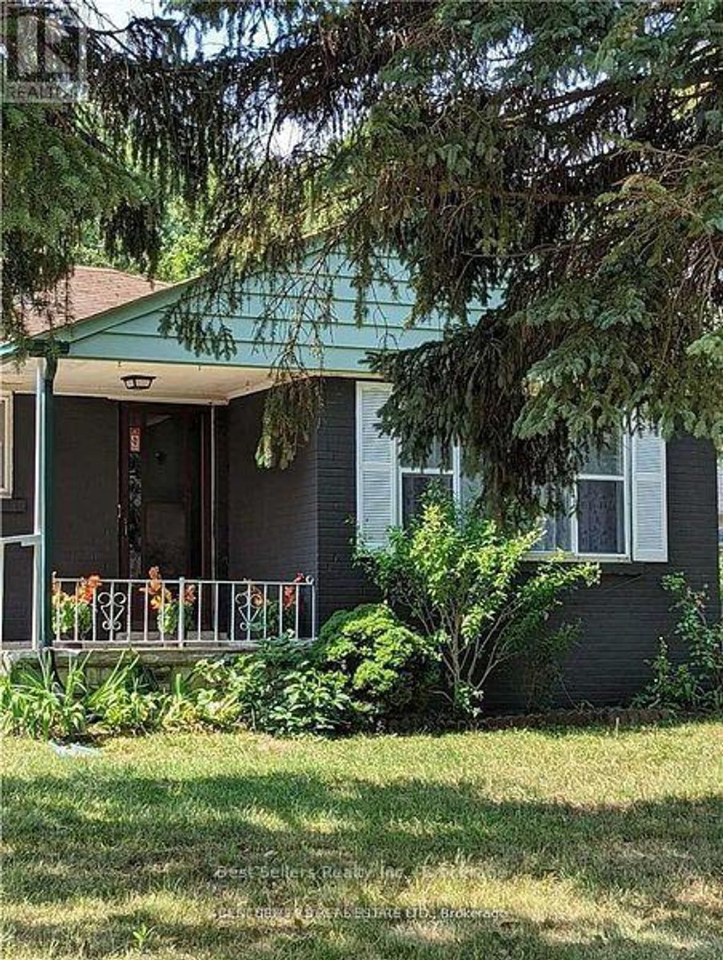320 Ashbury Road, Oakville (wo West)