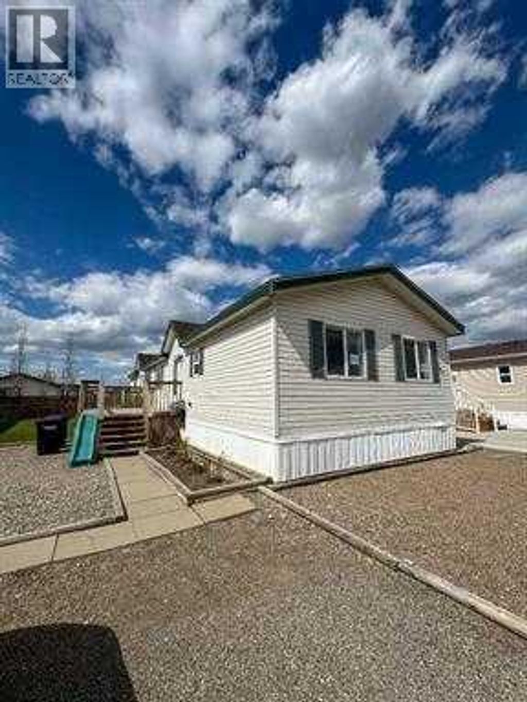 305 Rodeo Drive, Fort Macleod