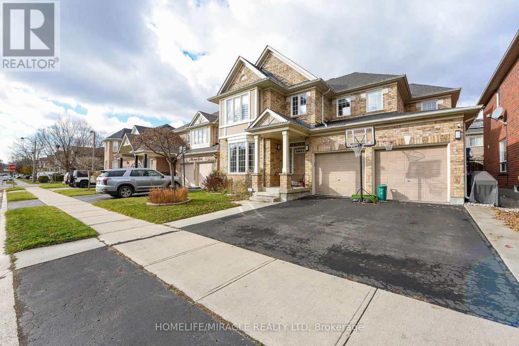 6 Mendoza Drive, Brampton (fletcher's Meadow)