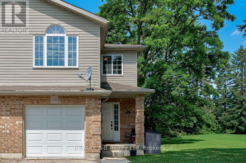 280 Railway Avenue, Stratford