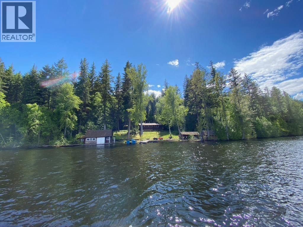 Dl 2744 Mahood Lake Road, Mahood Lake